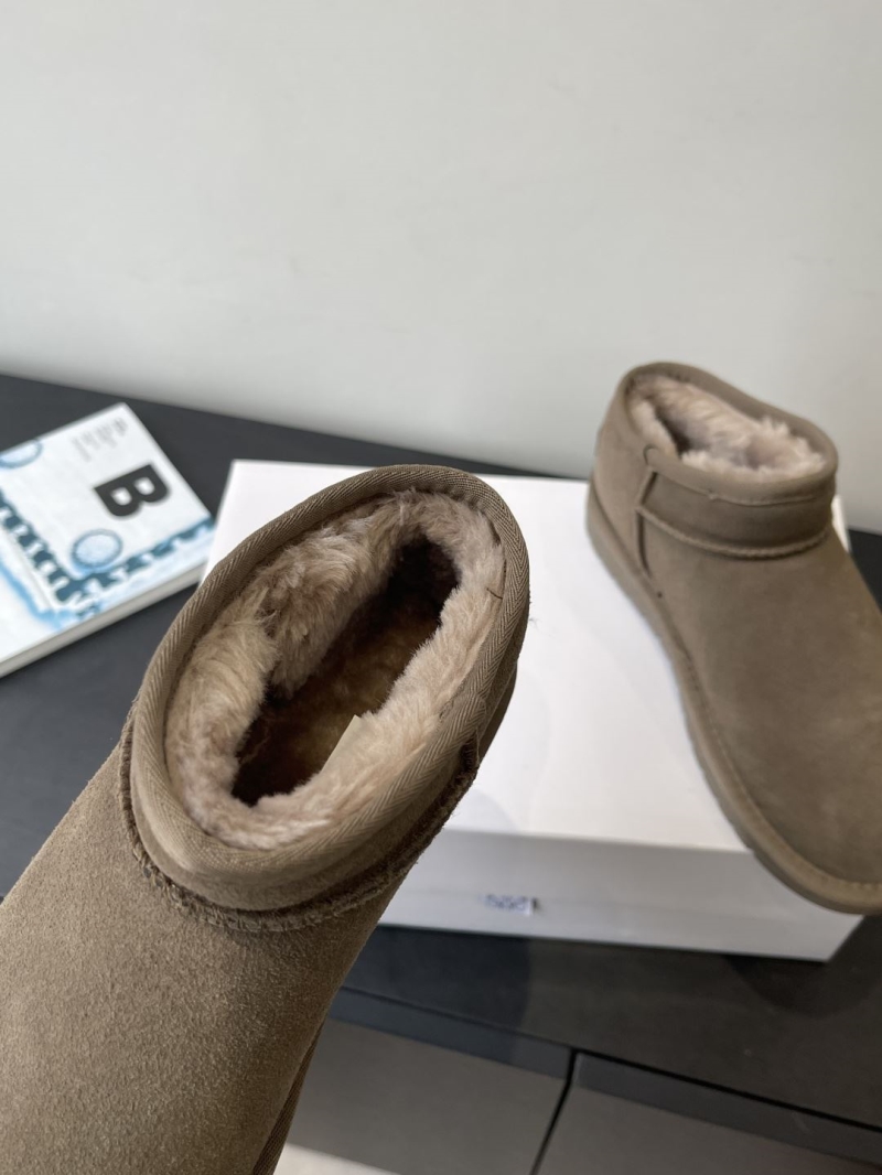 L0ew* boots